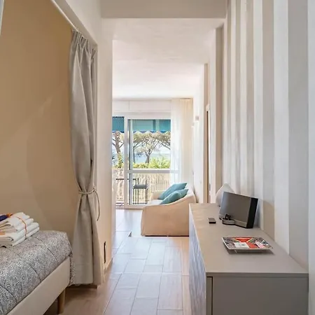 Sunset Serenity Loft Di Design Con Vista Mare شقة
